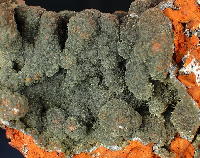 AUSTINITE with Adamite 9,8 x 5,3 x 4,3 cm Ojuela mine, MEXICO