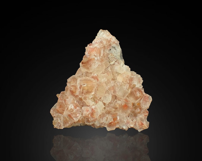 fluorescent CALCITE with hematite 9,0 x 8,0 x 3,0 cm from CHINA