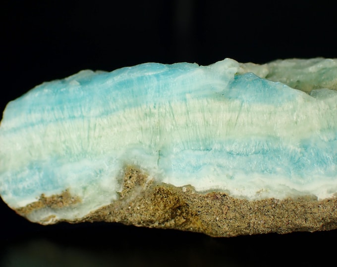 ARAGONITE blue crystals 9,3 x 3,4 x 2,5 cm from AFGHANISTAN