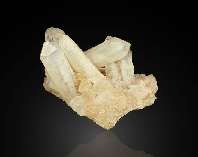 QUARTZ crystal cluster 7,0 x 6,0 x 4,7 cm MADAGASCAR 13266