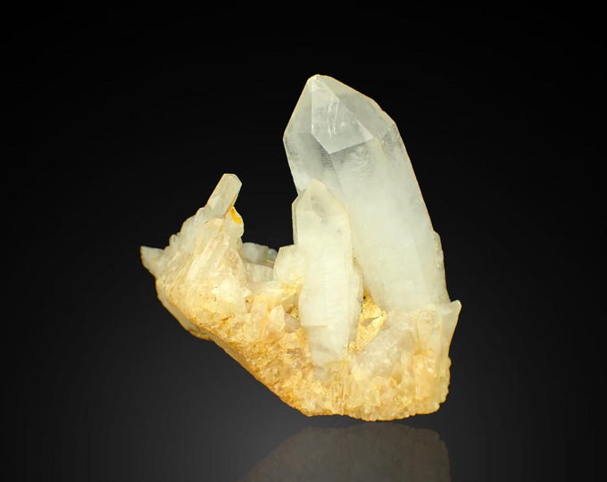 QUARTZ crystal cluster 5,6 x 5,0 x 3,7 cm MADAGASCAR 13260