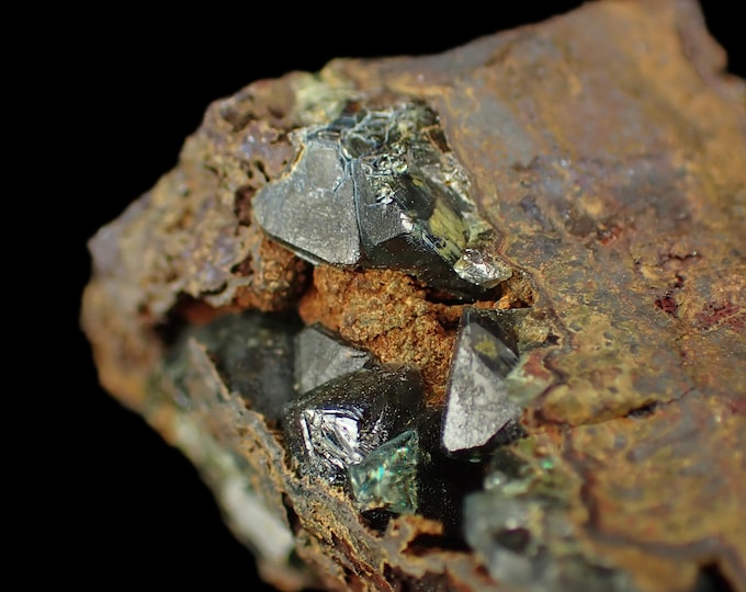 SCORODITE rare crystals on matrix 4,0 x 2,1 x 1,5 cm MEXICO 13294