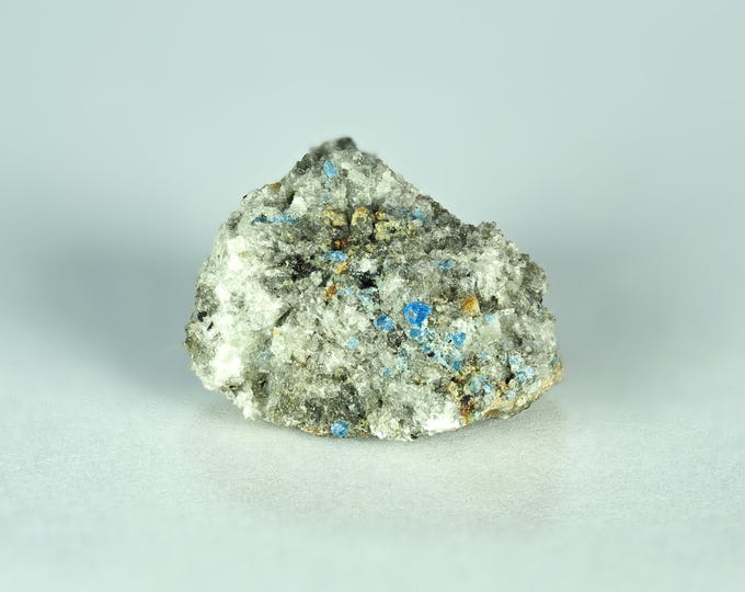 Hauyne Crystals on Matrix 1,9 x 1,7 x 1,2 cm Germany