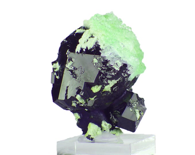 TOURMALINE with UV Hyalite 5,7 x 5,1 x 4,2 cm NAMIBIA