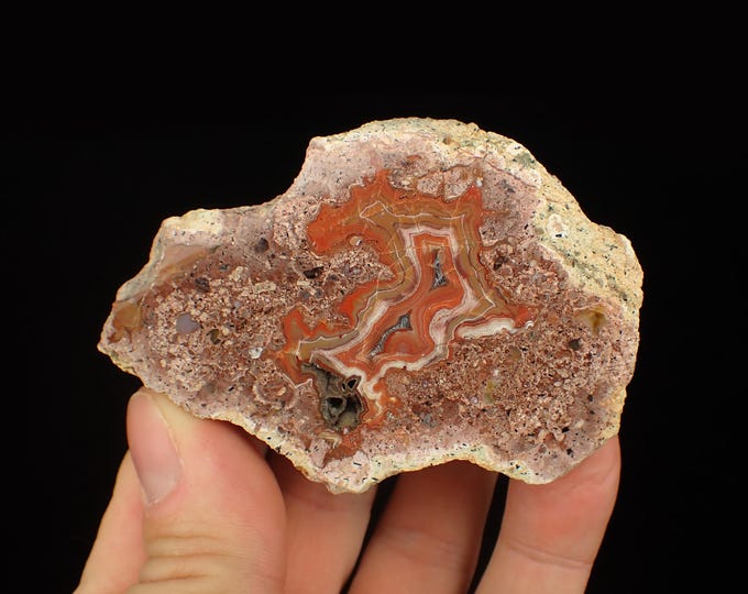 AGATE thunder egg polished 7,7 x 5,0 x 2,2 cm POLAND 13289