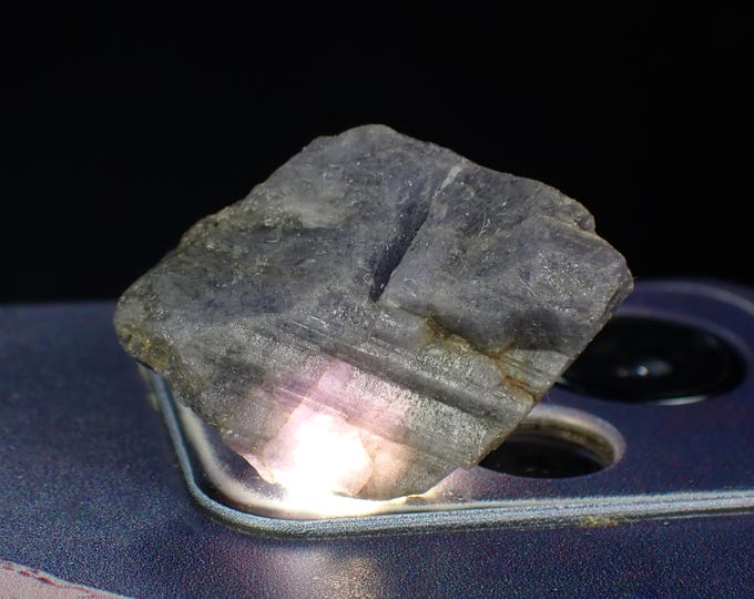 TANZANITE crystal 3,2 x 2,3 x 1,4 cm from TANZANIA