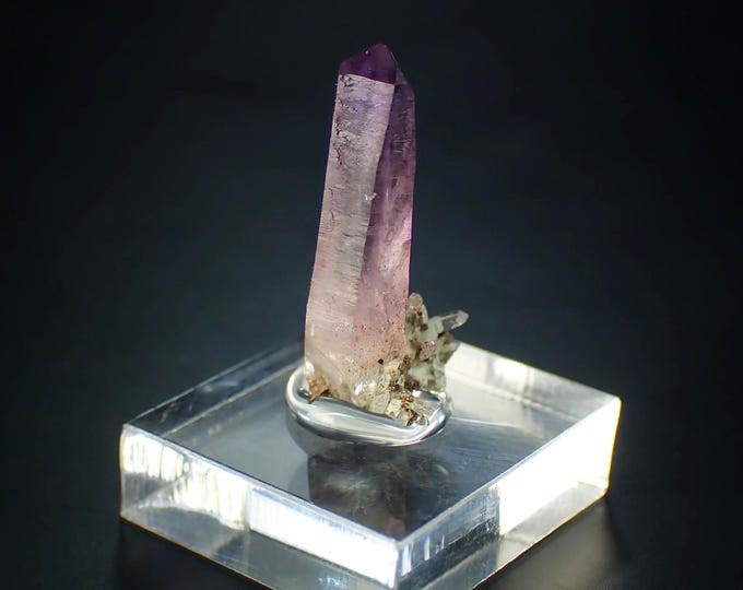 AMETHYST purple crystal from MEXICO 11804