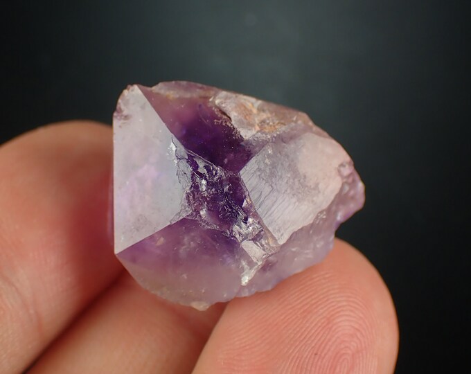 AMETHYST purple crystal from MOROCCO 1169N