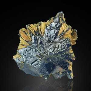 RUTILE on hematite crystals 2,5 x 2,2 x 0,5 cm BRAZIL 11653