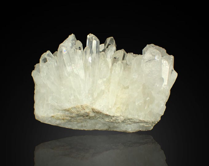 QUARTZ crystal cluster 5,5 x 3,8 x 2,0 cm from CHINA