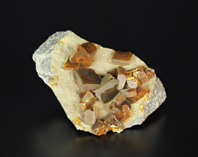 Baryte Crystals on Matrix 7,5 x 4,7 x 3,6 cm Czech Republic