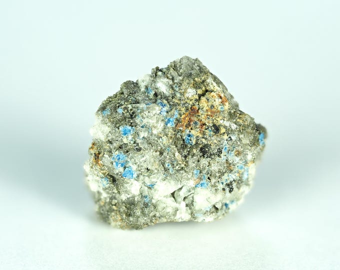 Hauyne Crystals on Matrix 1,7 x 1,6 x 1,3 cm Germany