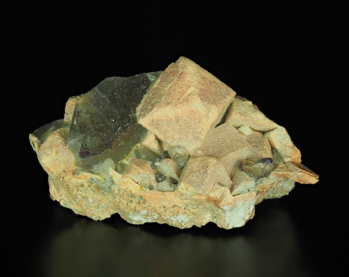AMETHYST with microcline 8,0 x 4,2 x 4,0 cm NAMIBIA