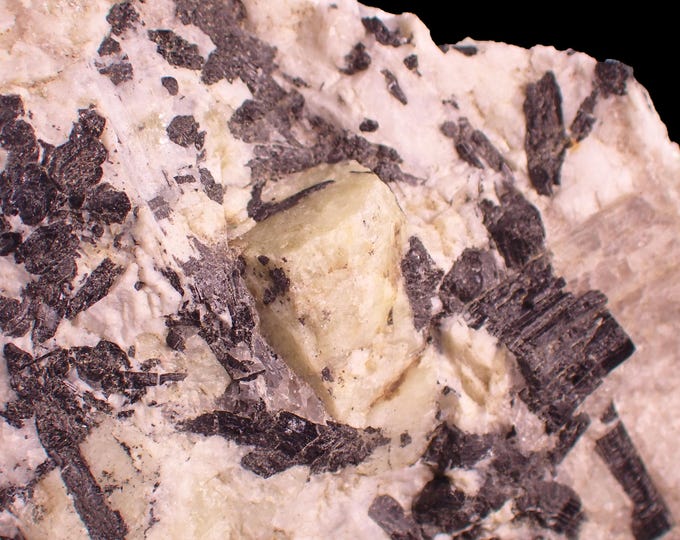 black TOURMALINE with Beryl crystal 10,5 x 8,0 x 4,0 cm POLAND