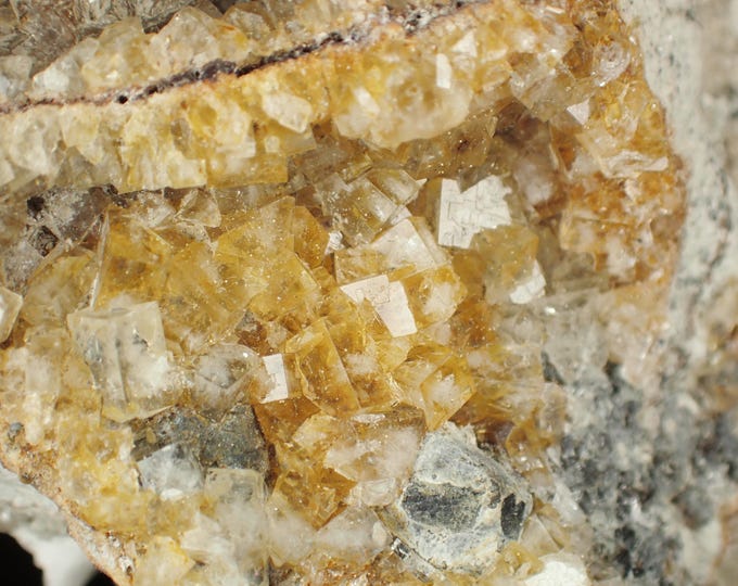 FLUORITE with baryte 6,0 x 5,8 x 2,4 cm Hilton mine ENGLAND