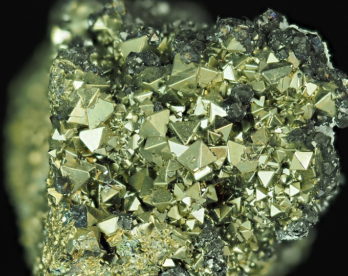 PYRITE octahedral crystals 5,7 x 4,2 x 3,5 cm from PERU