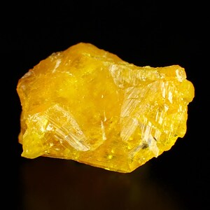 LEGRANDITE rare crystal 1,3 x 0,8 x 0,6 cm from MEXICO