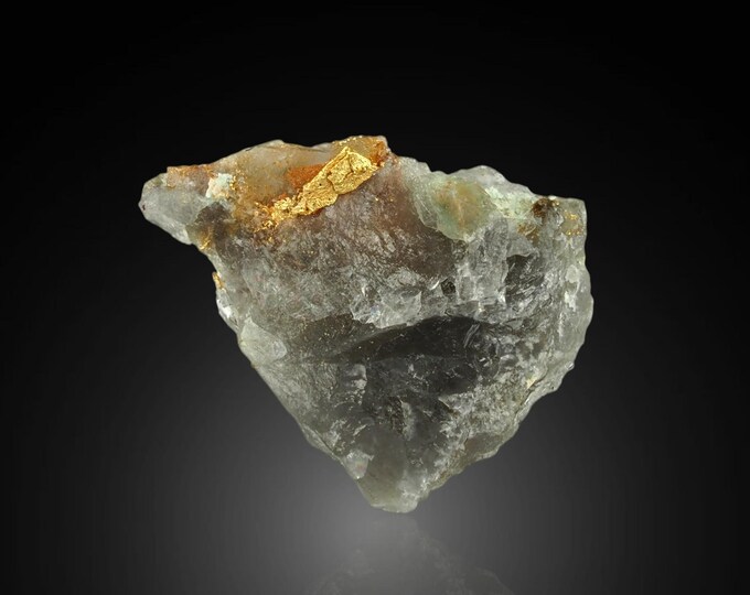 NATIVE GOLD with quartz 0,6 x 0,5 x 0,2 cm USA 12652