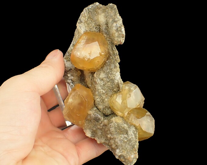 CALCITE golden crystals on matrix 12,8 x 5,2 x 5,0 cm CHINA 12683
