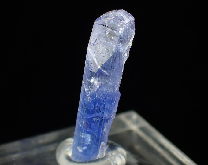 TANZANITE crystal 1,7 x 0,4 x 0,4 cm from TANZANIA 12808