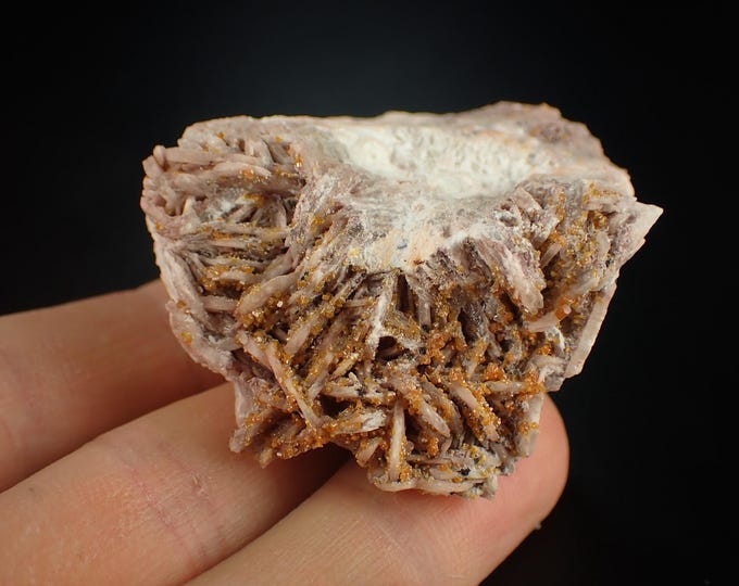 BARYTE with wulfenite crystals from Rowley mine, U.S. 11950