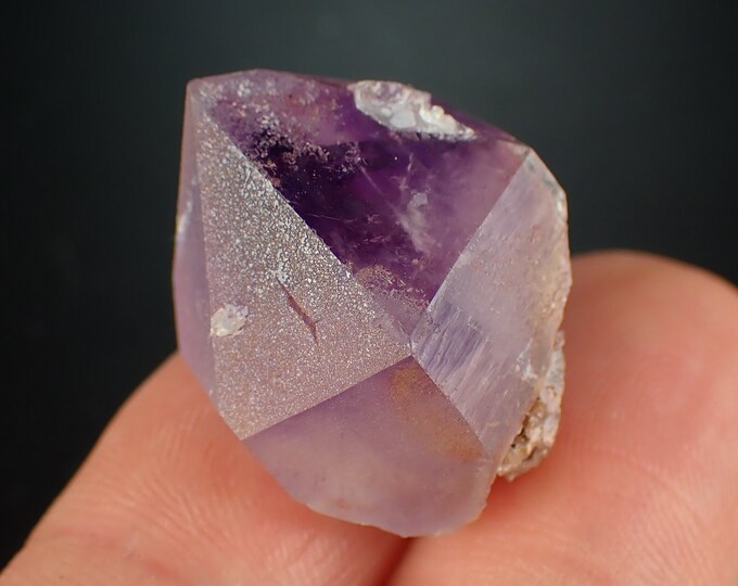 AMETHYST purple crystal from MOROCCO 1165N