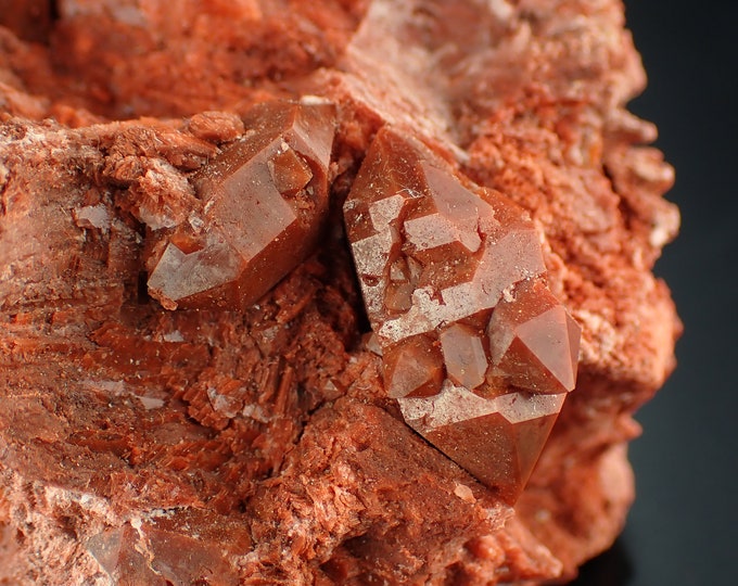 red QUARTZ crystals from SPAIN 9885