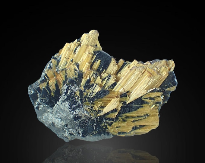 RUTILE on hematite crystals from BRAZIL 11554
