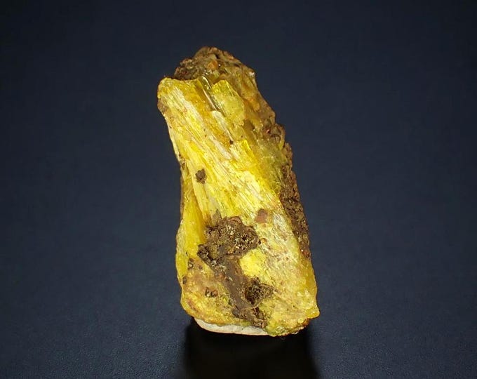 LEGRANDITE rare crystal 2,0 x 0,9 x 0,8 cm from MEXICO