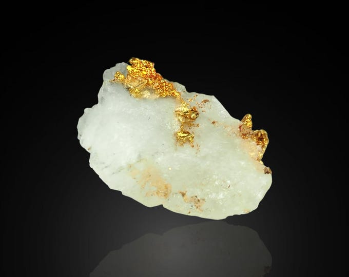 NATIVE GOLD crystalline specimen 0,4 x 0,2 x 0,2 cm USA 13370