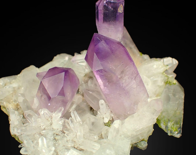 AMETHYST crystal cluster 4,7 x 4,0 x 3,0 cm MEXICO