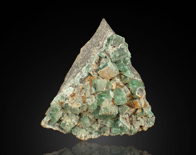 fluorescent FLUORITE 6,8 x 5,5 x 2,8 cm ENGLAND 12803