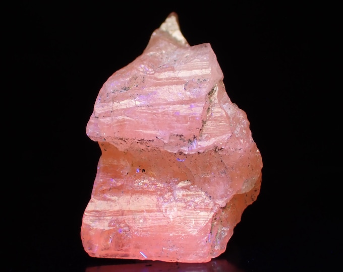 AXINITE "Mg" fluorescent crystal from TANZANIA 11992