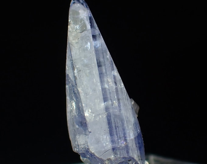 TANZANITE crystal from TANZANIA 11046