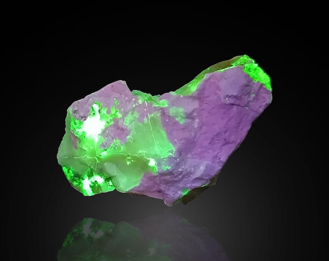 fluorescent TIFFANY STONE 4,8 x 2,3 x 1,2 cm Brush Wellman Mine, U.S. 13329