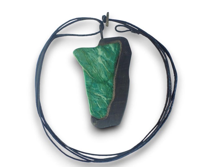 Stunning Necklace Black Oak with Green Jasper *Set11