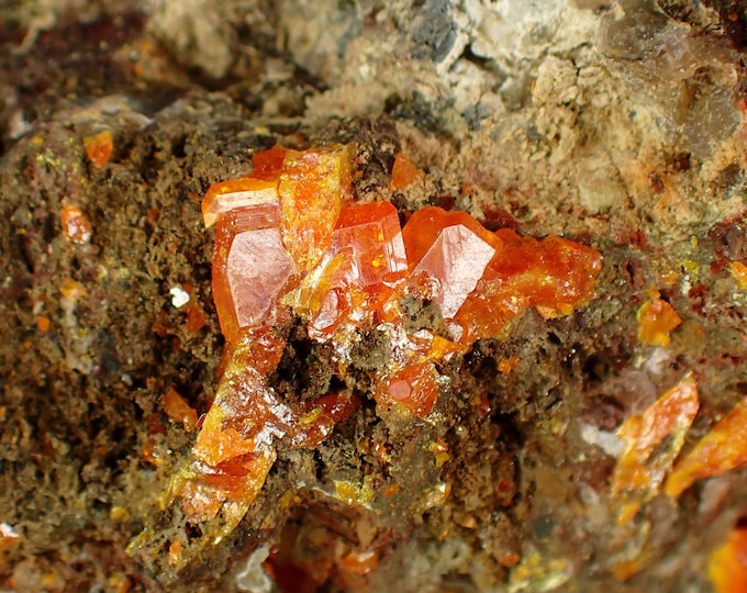 WULFENITE crystals on matrix 10,0 x 6,0 x 5,5 cm Red Cloud mine, U.S.