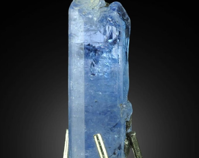 TANZANITE crystal 1,1 x 0,4 x 0,3 cm from TANZANIA 12124