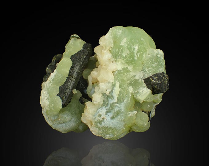 PREHNITE with epidote and stilbite 6,0 x 5,0 x 3,5 cm MALI 12915