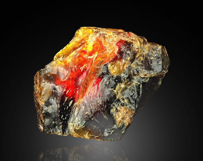 fluorescent AMBER 8,0 x 5,8 x 3,2 cm from Indonesia 12647