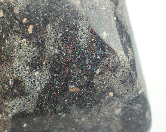 black OPAL 5,0 x 3,8 x 2,2 cm from HONDURAS 12715