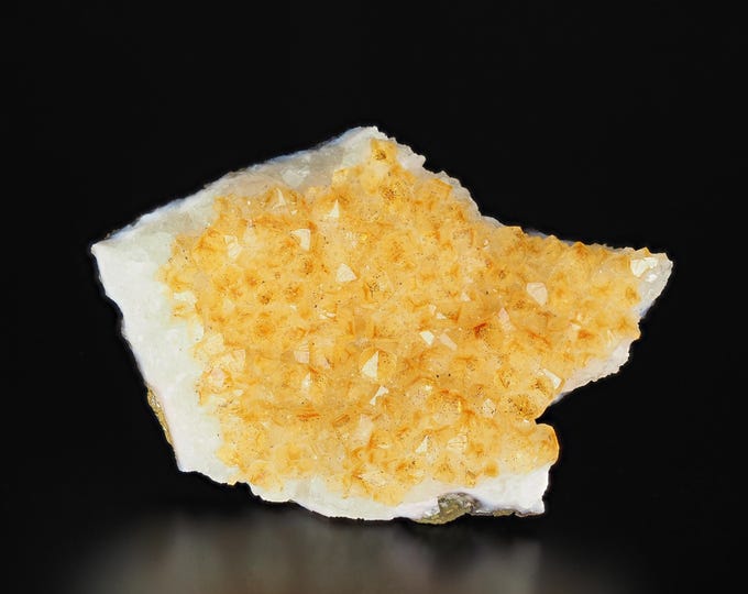 CITRINE crystal cluster 8,6 x 6,0 x 2,0 cm BRAZIL