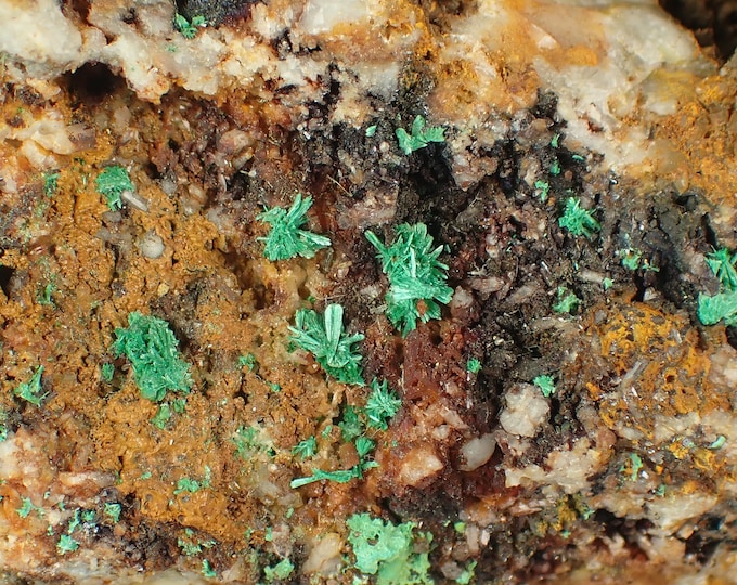 MALACHITE acicular crystals 8,3 x 5,0 x 4,5 cm from MOROCCO