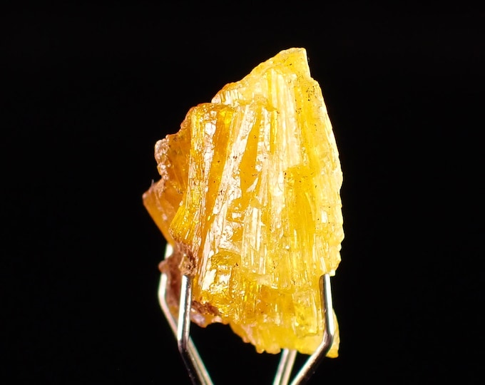 LEGRANDITE rare crystal 1,5 x 1,0 x 0,6 cm from MEXICO