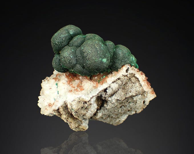 MALACHITE on quartz crystals 4,6 x 4,0 x 2,0 cm DR Congo