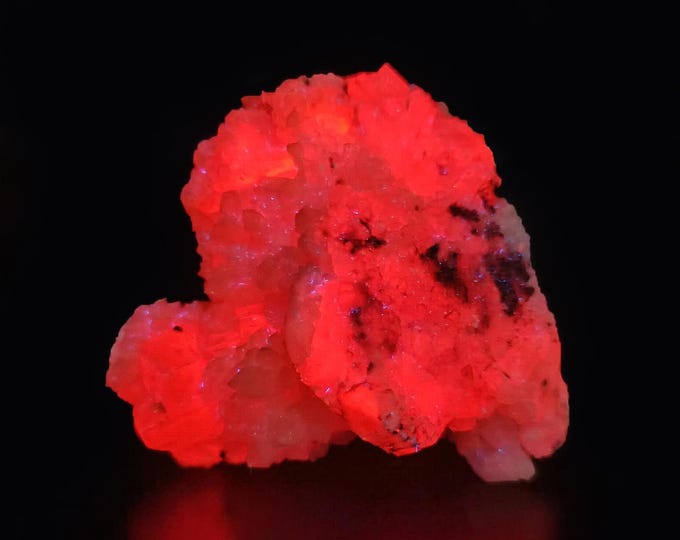 CALCITE fluorescent crystals 6,9 x 5,5 x 3,0 cm SPAIN