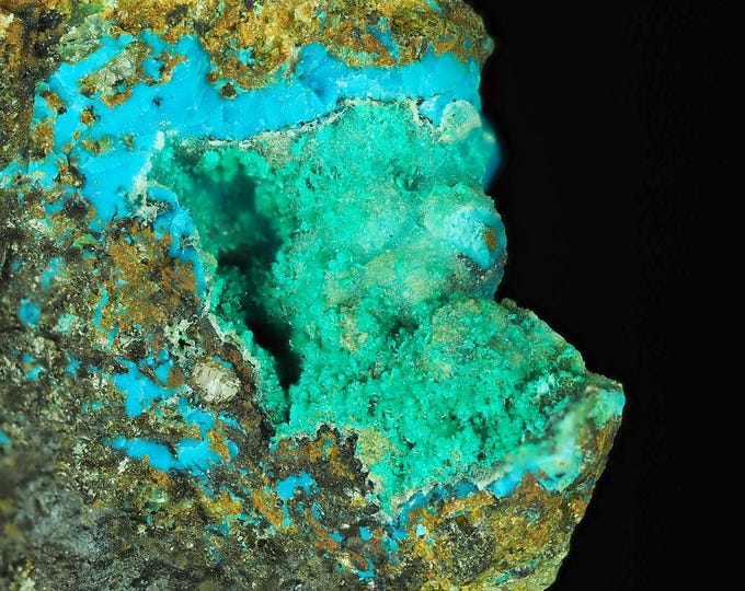 BROCHANTITE with chrysocolla 5,7 x 5,2 x 2,5 cm from CHILE