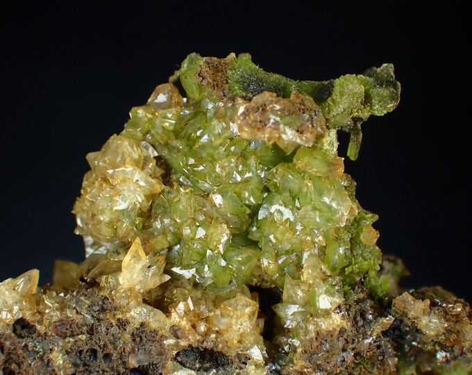 AUSTINITE with Calcite 10,0 x 6,5 x 3,0 cm Ojuela mine, MEXICO