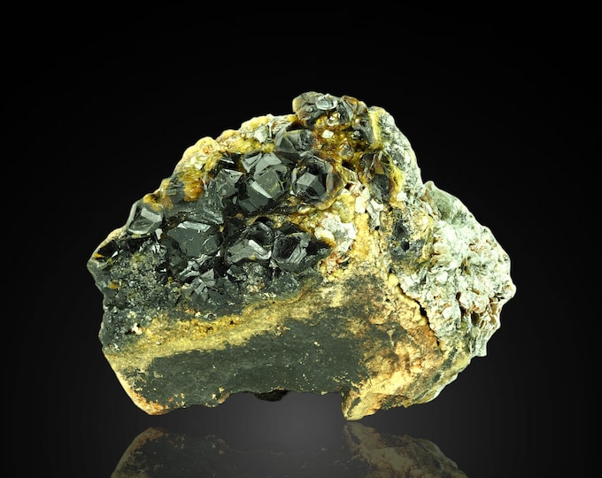 GARNET var MELANITE crystals 4,7 x 4,5 x 3,0 cm MALI 12582