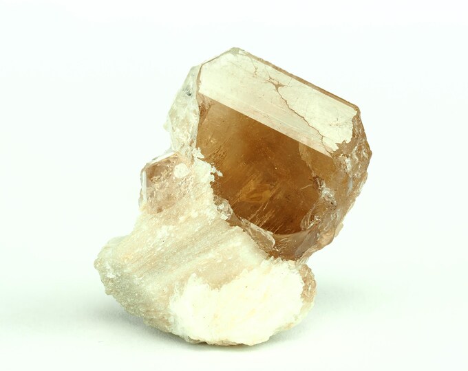 TOPAZ crystal 2,9 x 2,0 x 1,5 cm from PAKISTAN 12608